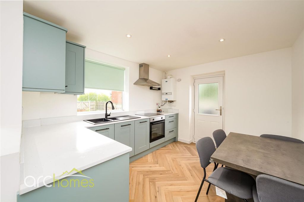 Property photo 3 of 18 Devonshire-2.Jpg