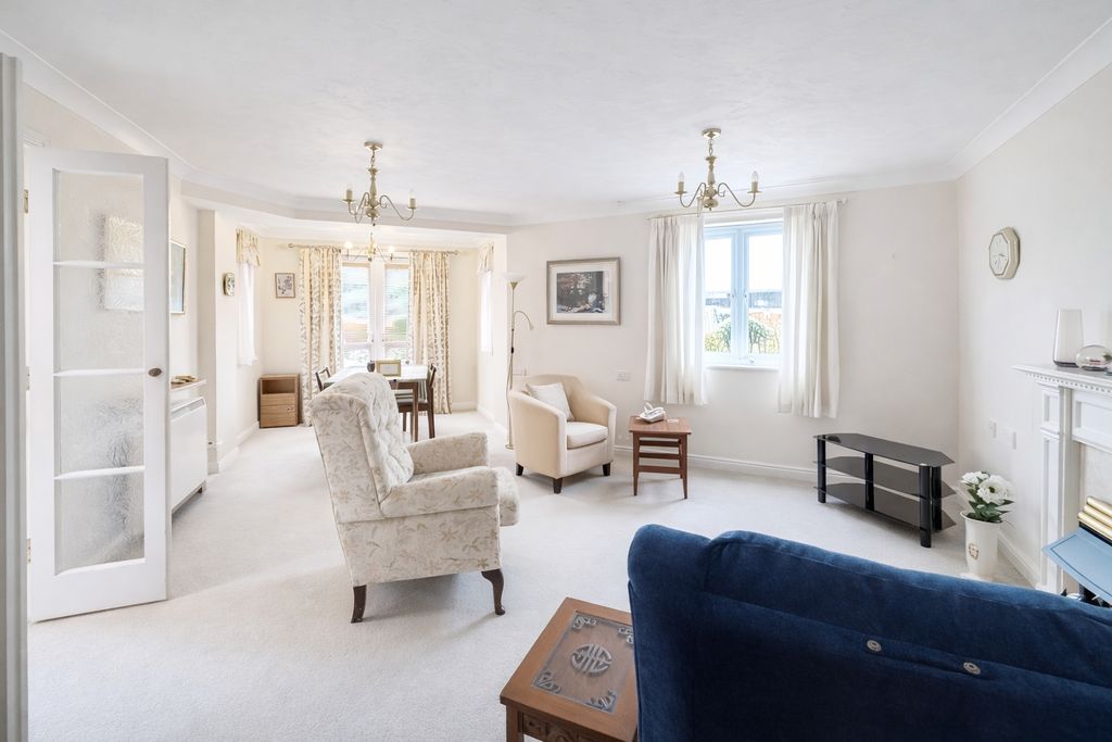 Property photo 3 of 9 Picture No. 06