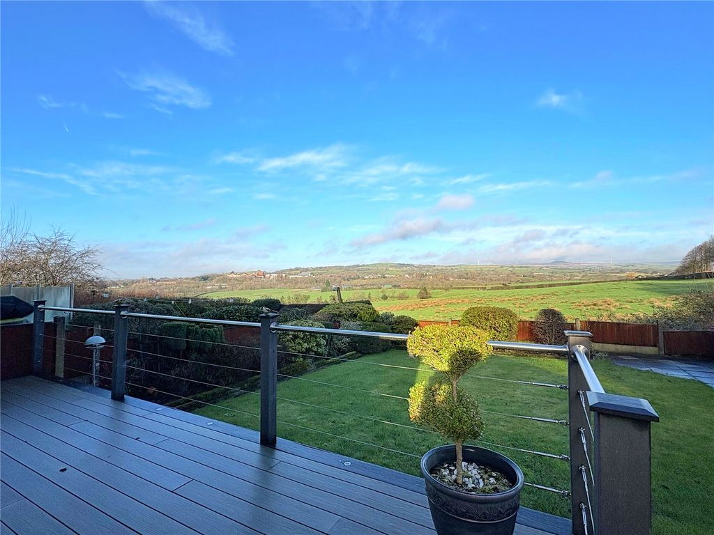 Property photo 2 of 25 Picture No. 55