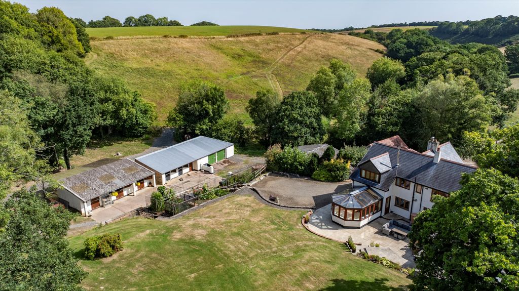 Property photo 2 of 27 Image