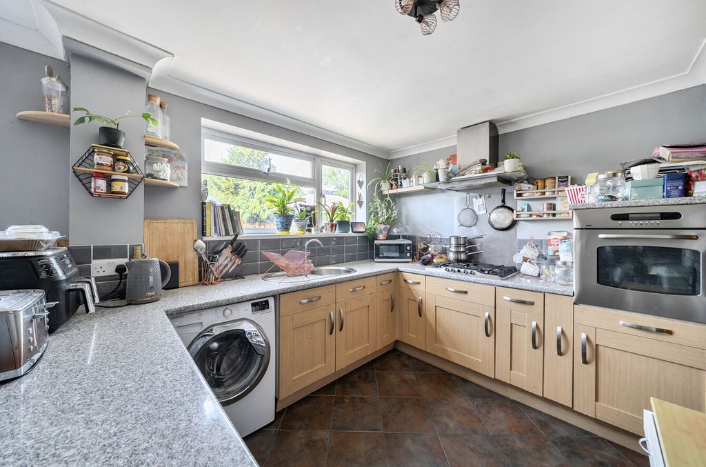 Property photo 2 of 14 1452546-5-6A3Ab5d...