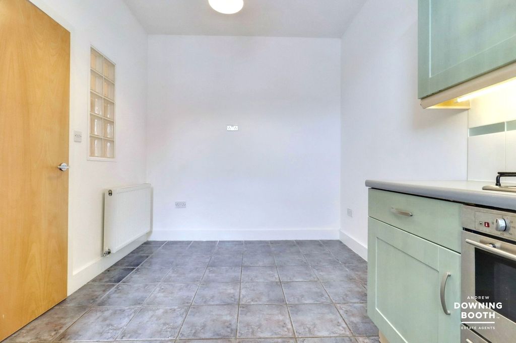 Additional image 8 of 3 bed flat for saleCharter Mews, Sandford Street, Lichfield WS13
