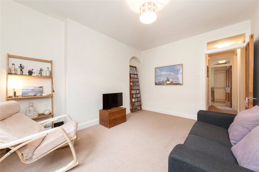 Property photo 3 of 13 Picture No. 29