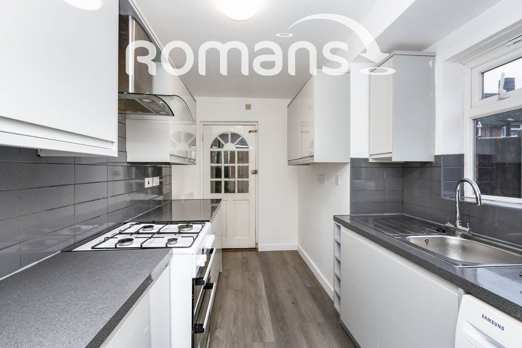 Property photo 2 of 10 Pemerton Kitchen