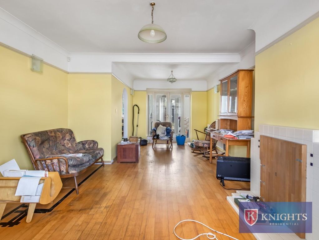 Property photo 2 of 15