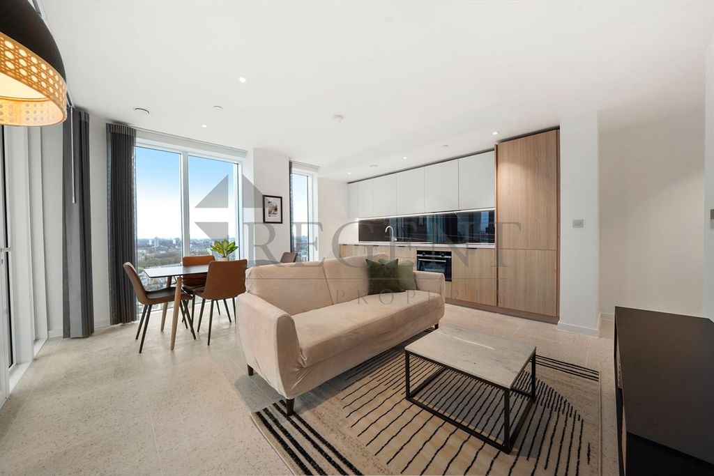 Property photo 2 of 19 Open Plan