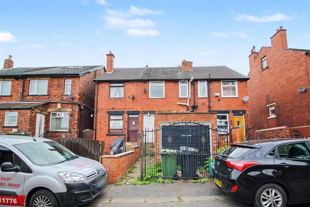 Property photo 2 of 4 49 Park View, Cleckheaton, West Yorkshire, Bd19 3Ap
