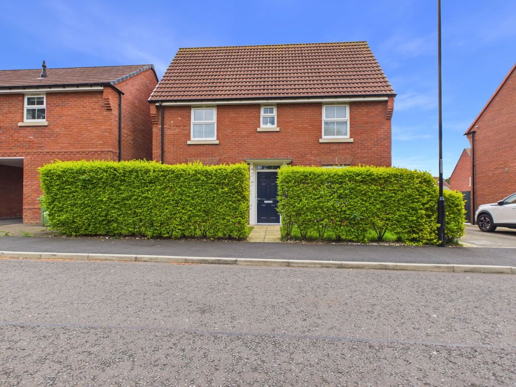 Property photo 1 of 12 External