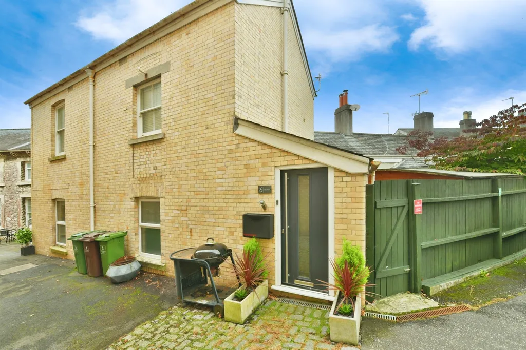 The Square, Stonehouse, Plymouth PL1 - View 3