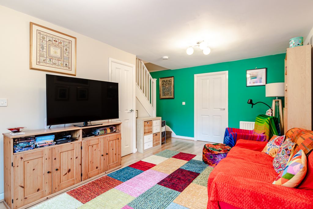 Property photo 2 of 21 Lounge1