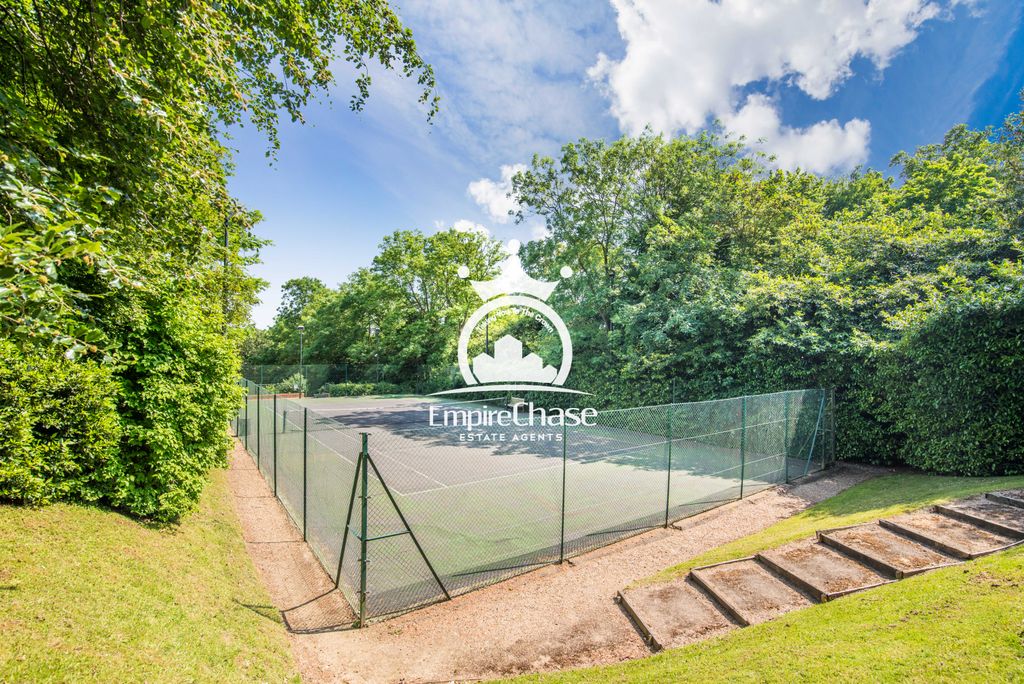 Property photo 2 of 22