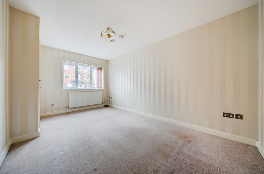 Additional image 4 of 3 bed semi-detached house for saleOaklands Park, Newtown, Powys SY16