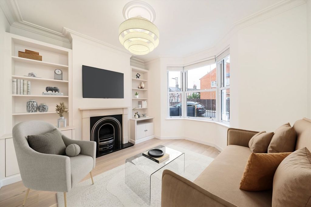 Property photo 3 of 9