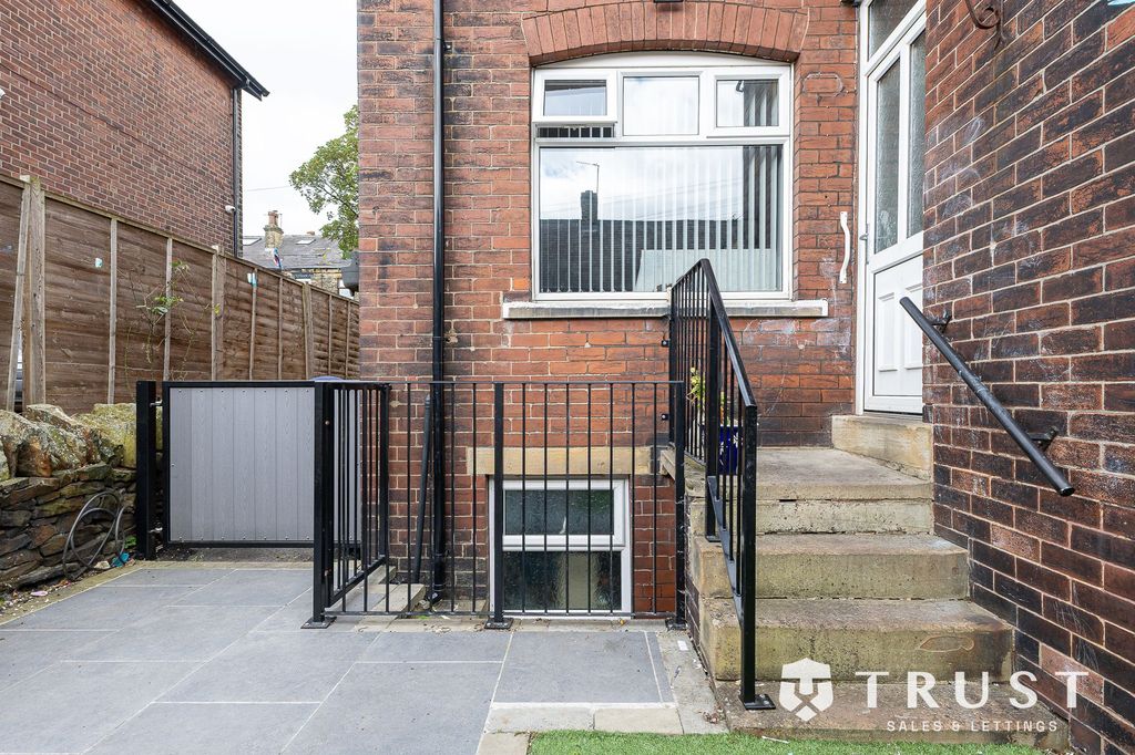Additional image 38 of 3 bed semi-detached house for saleDeighton Lane, Batley WF17