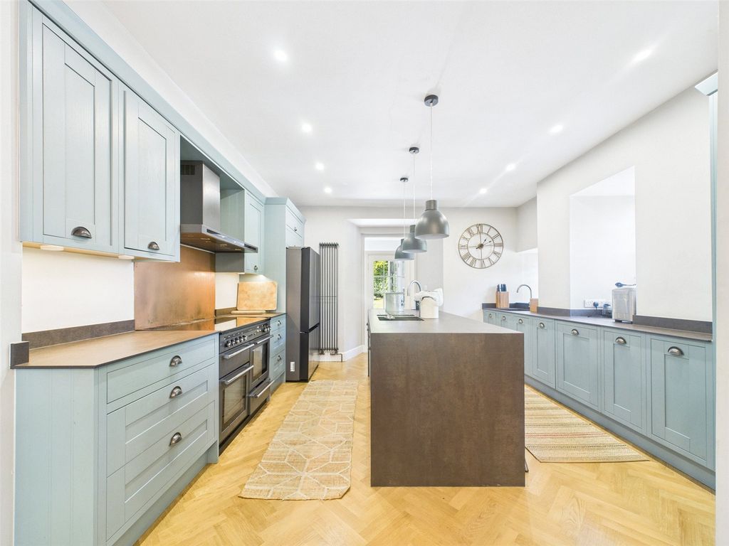 Property photo 2 of 30 Picture No. 08