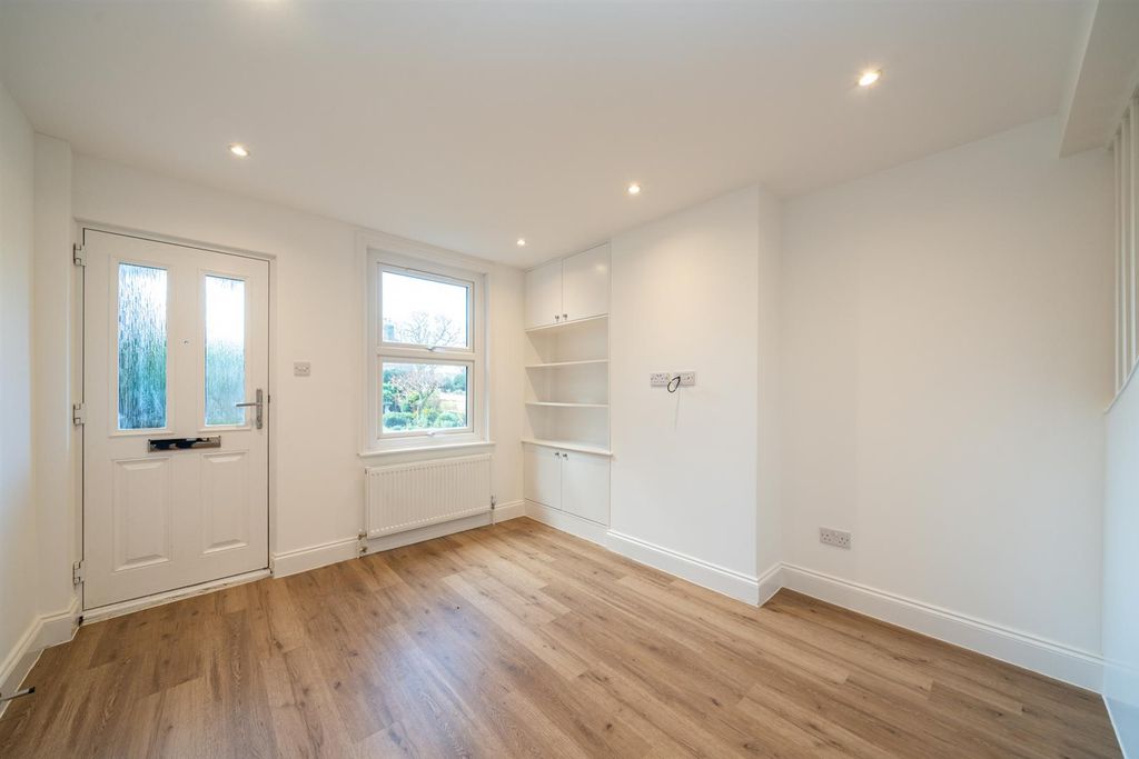 Property photo 3 of 12 2-The-Briars-2367.Jpg