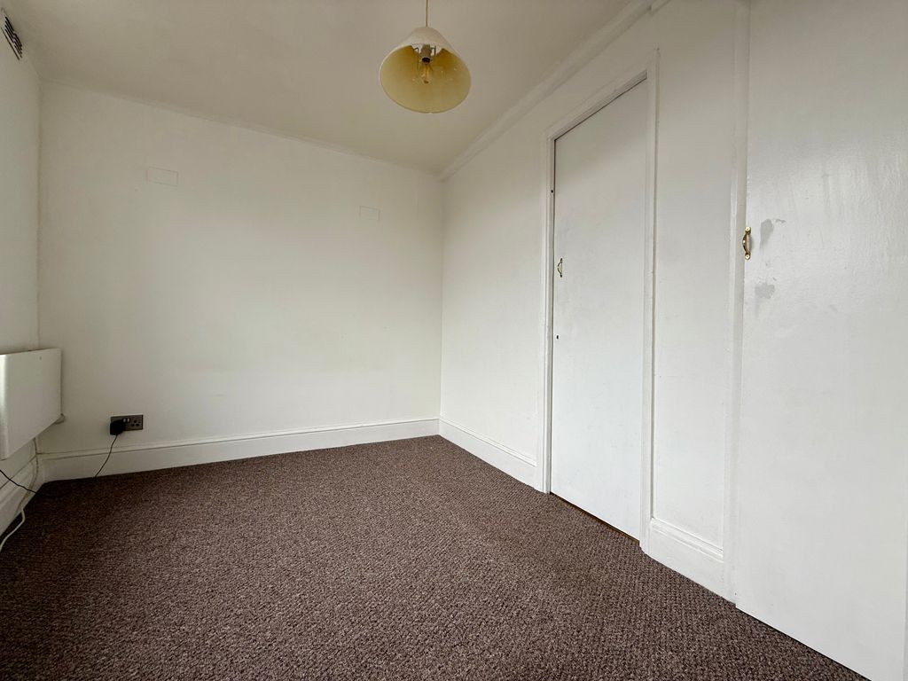 Property photo 3 of 7 Bedroom
