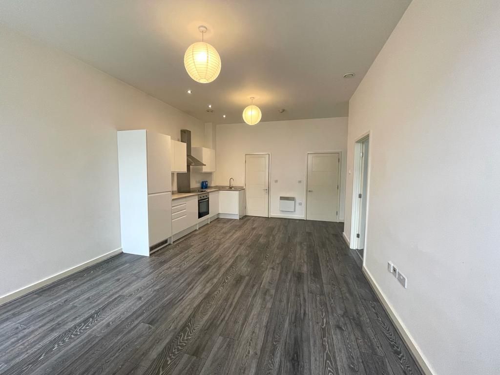 Property photo 2 of 8 Liv Rm.Jpg