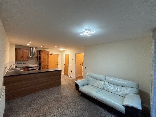 Property photo 3 of 9