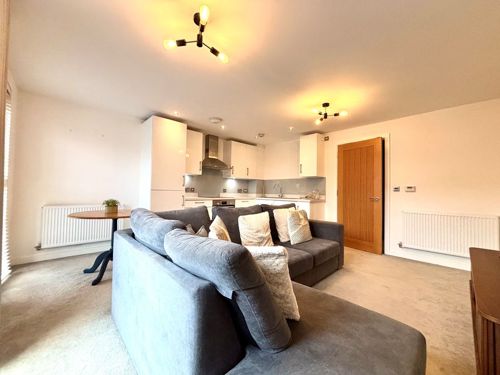 Property photo 2 of 8