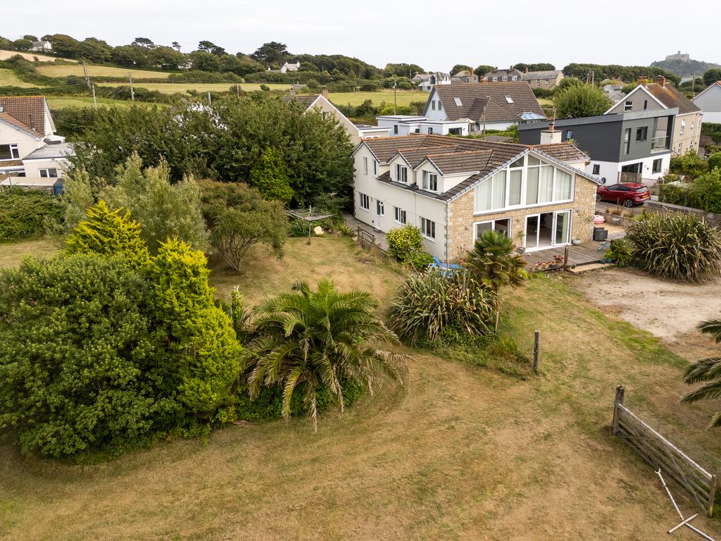 Property photo 2 of 35