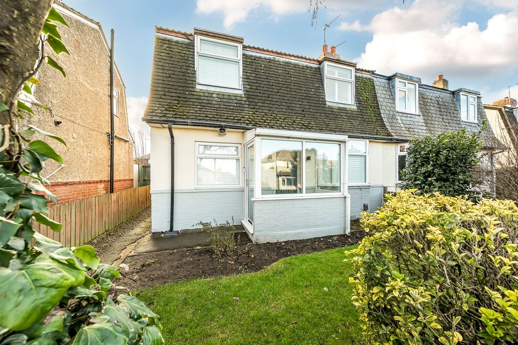 Property photo 3 of 21