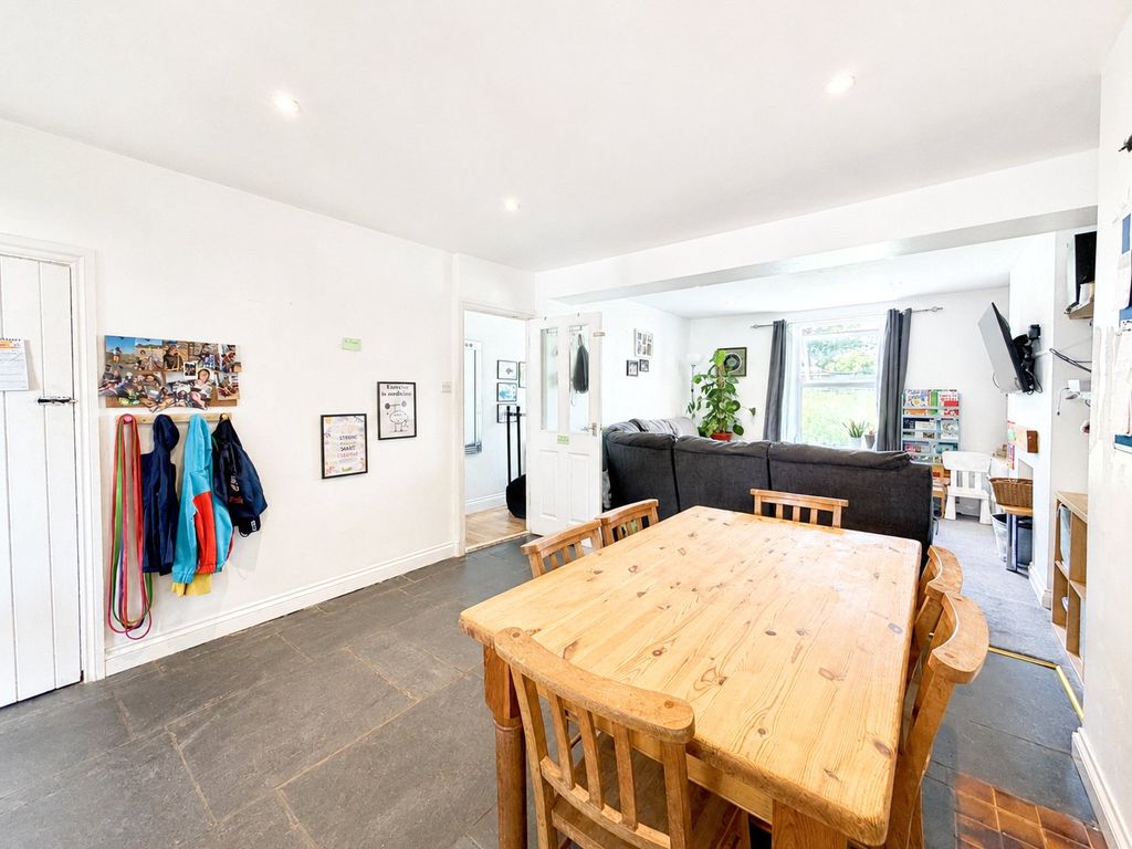 Property photo 3 of 19 3 - Picture No. 07