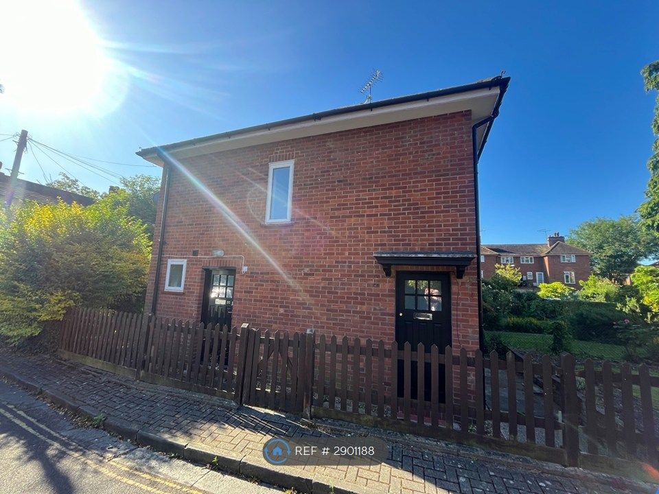 Property photo 2 of 11