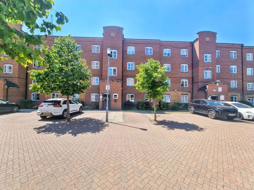 Property photo 1 of 16