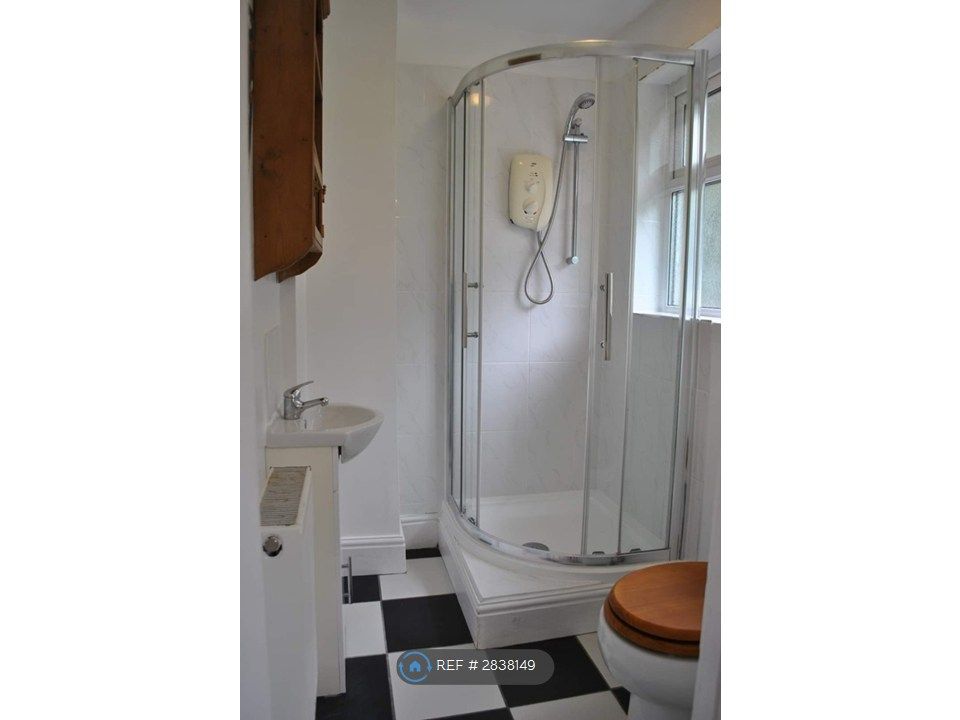 Property photo 3 of 13 Shower Room