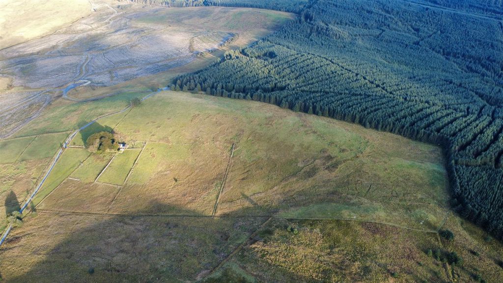 Property photo 1 of 4 Description