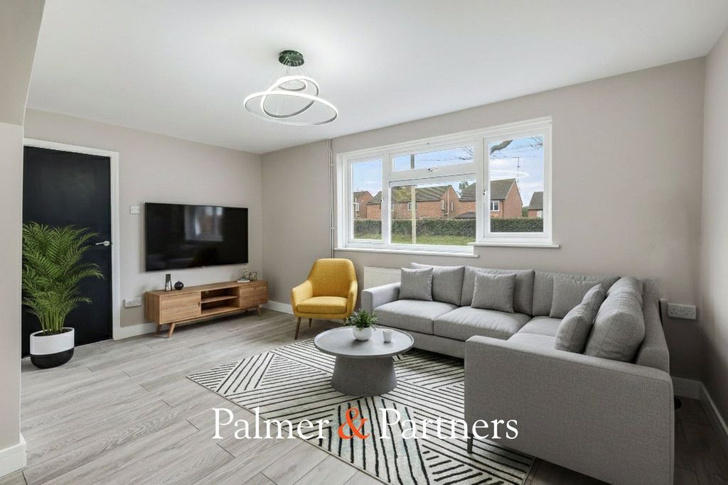 Property photo 3 of 22 Picture No. 27