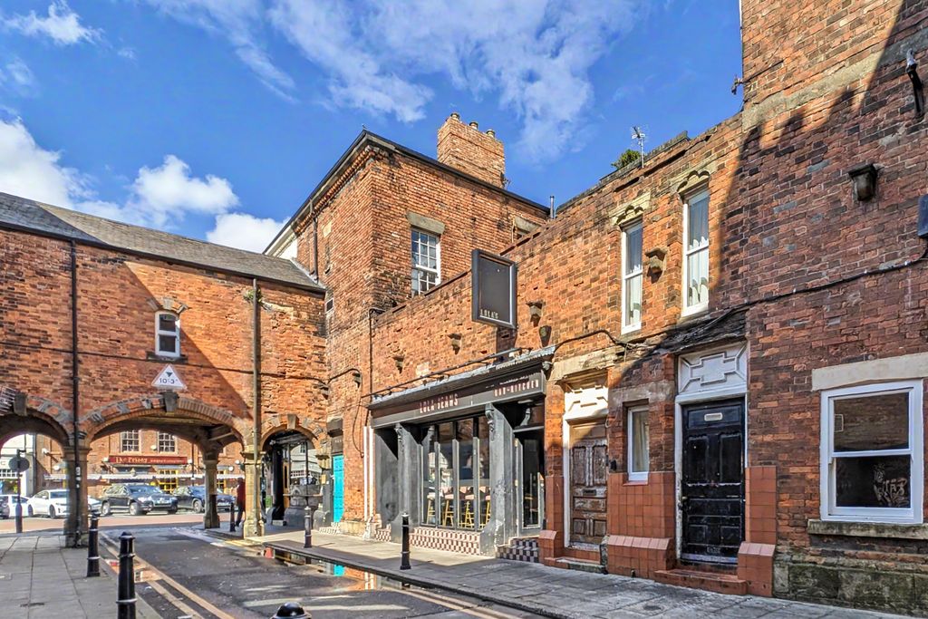 Property photo 2 of 19 4 The Arcade, Tynemouth, North Shields Ne30 4Bs