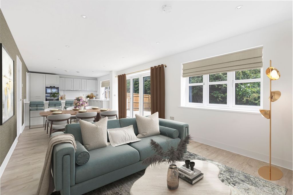 Property photo 3 of 18