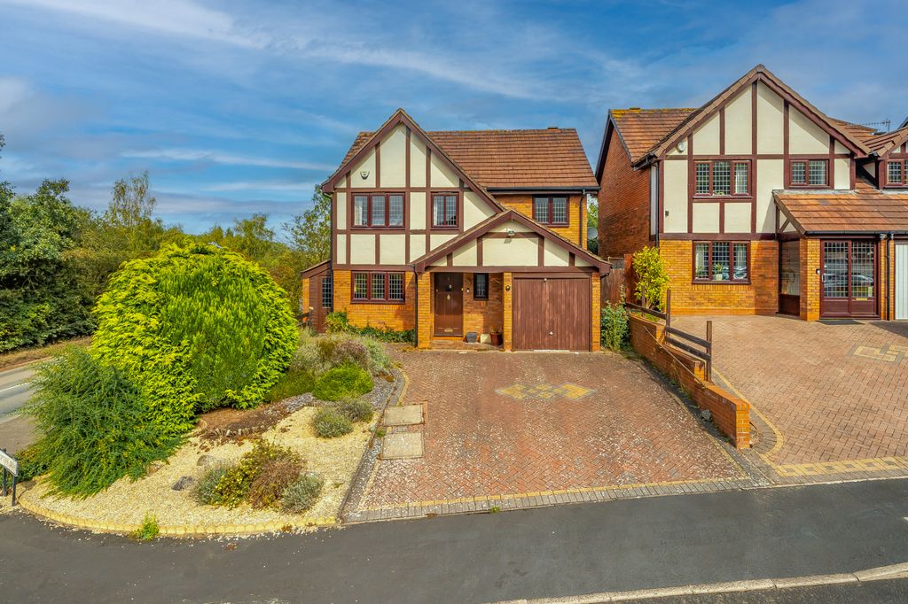 Property photo 1 of 19