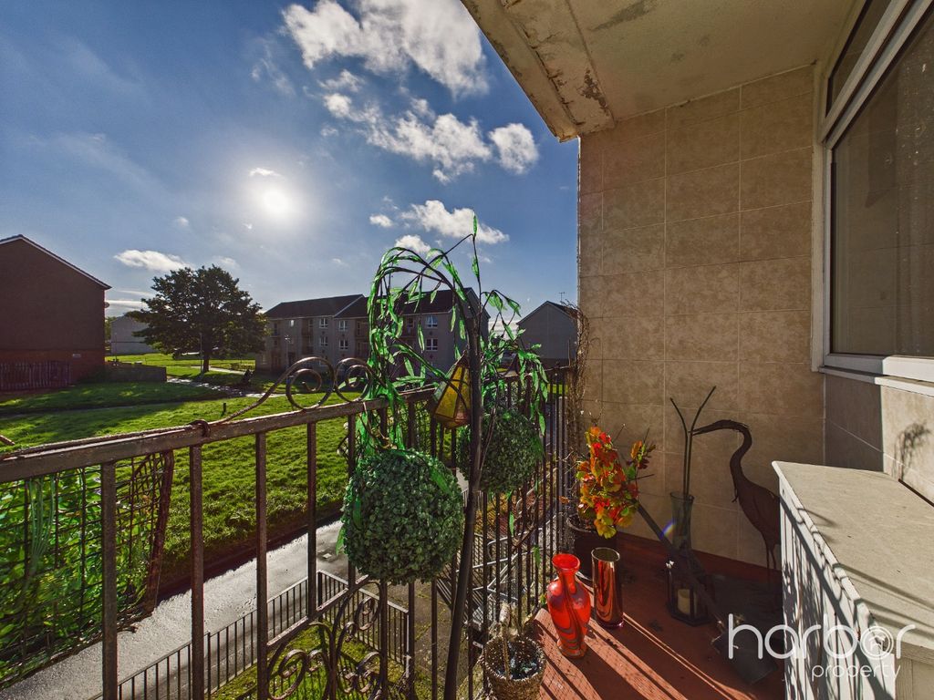 Property photo 2 of 13 5503493
