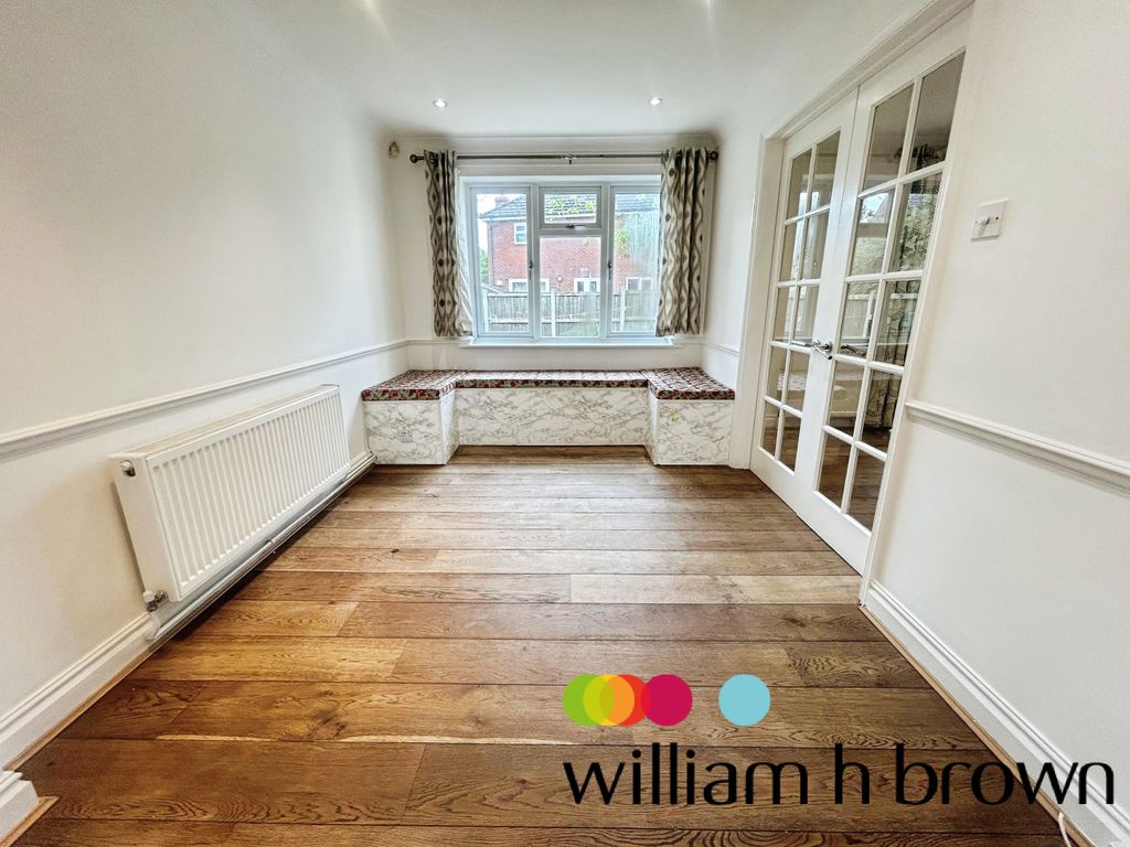 Property photo 3 of 12 Dining Room