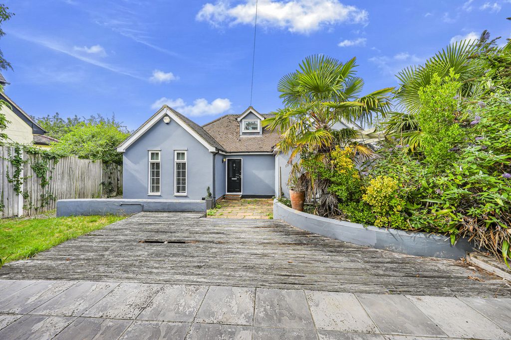 Property photo 1 of 33