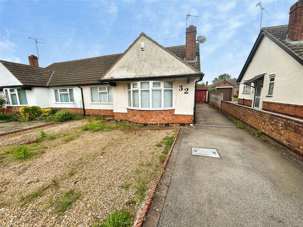Property photo 1 of 8 Front