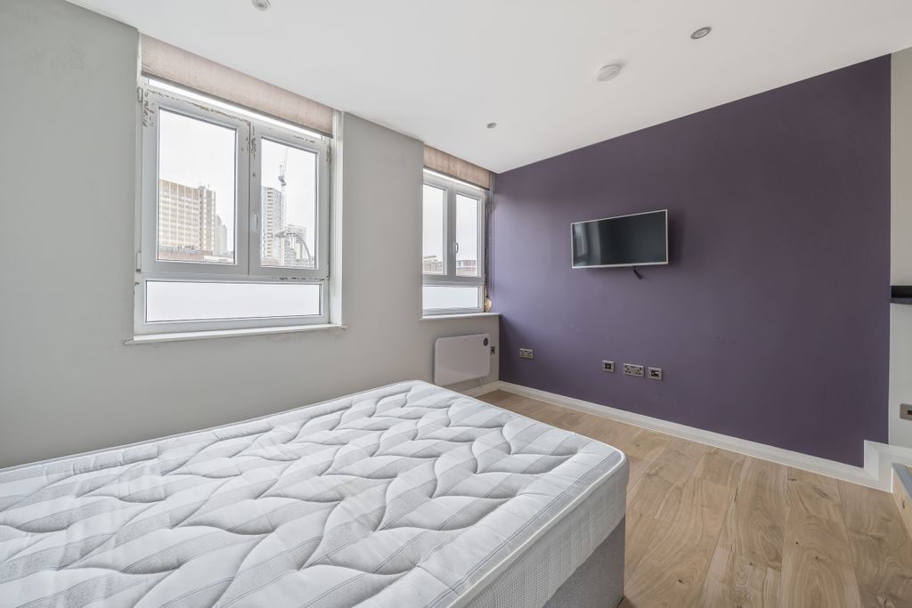 Property photo 2 of 6 932994 (4)