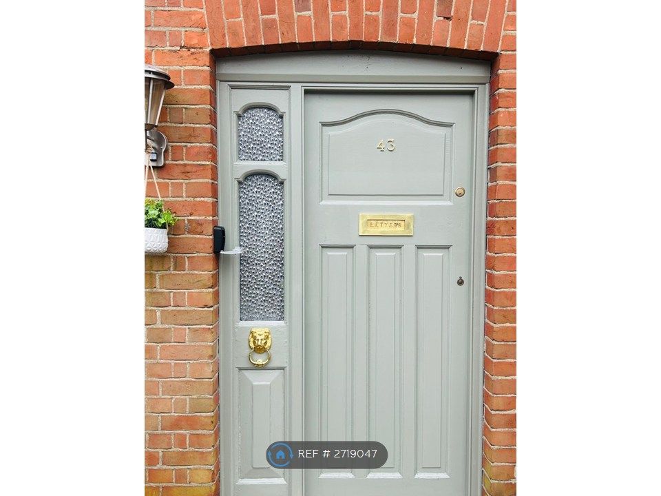 Property photo 2 of 35 Welcome Home Please Come In!