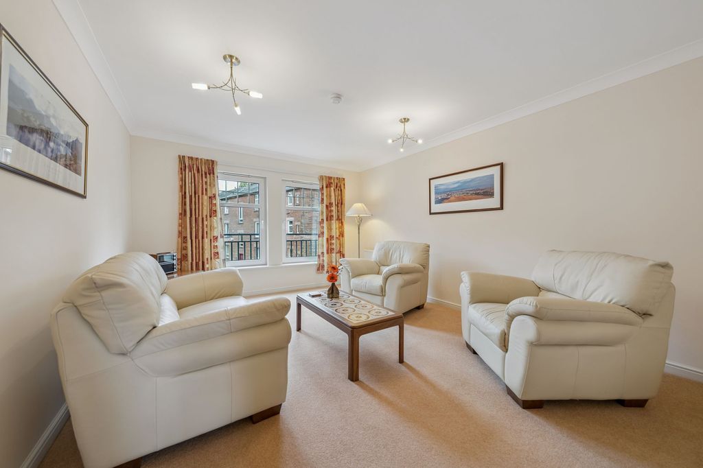 Property photo 2 of 16