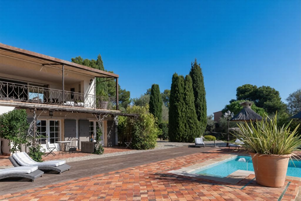 Property photo 3 of 41