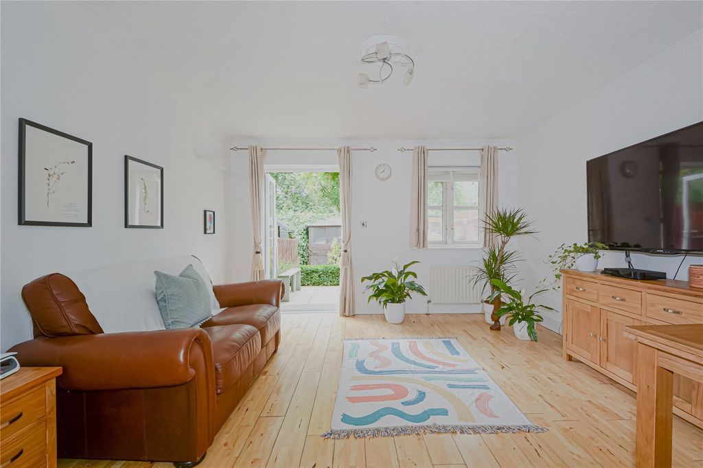 Property photo 1 of 10 Picture No. 07