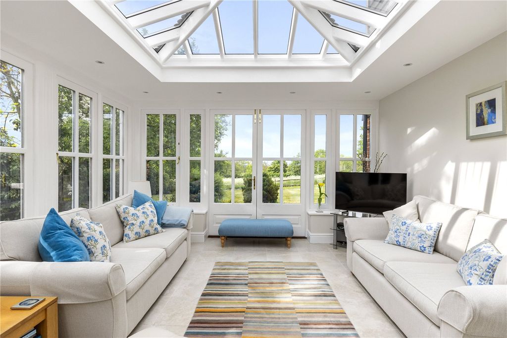 Property photo 2 of 28 Orangery
