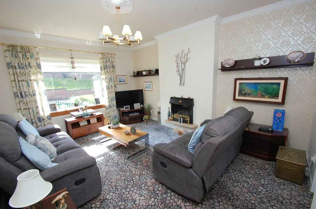 Property photo 2 of 23 4999812