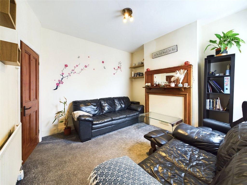 Property photo 2 of 12 Picture No. 13