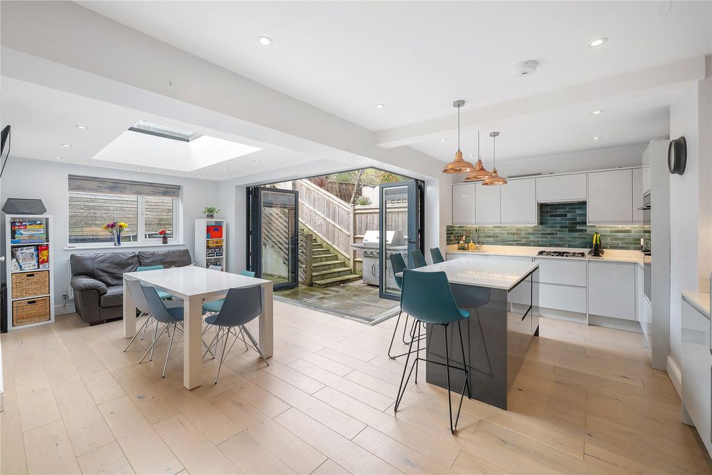 Property photo 1 of 14 Picture No. 08