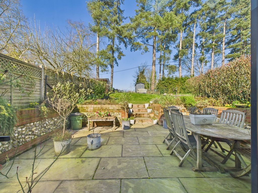 Property photo 2 of 14 30003260-Hr-6