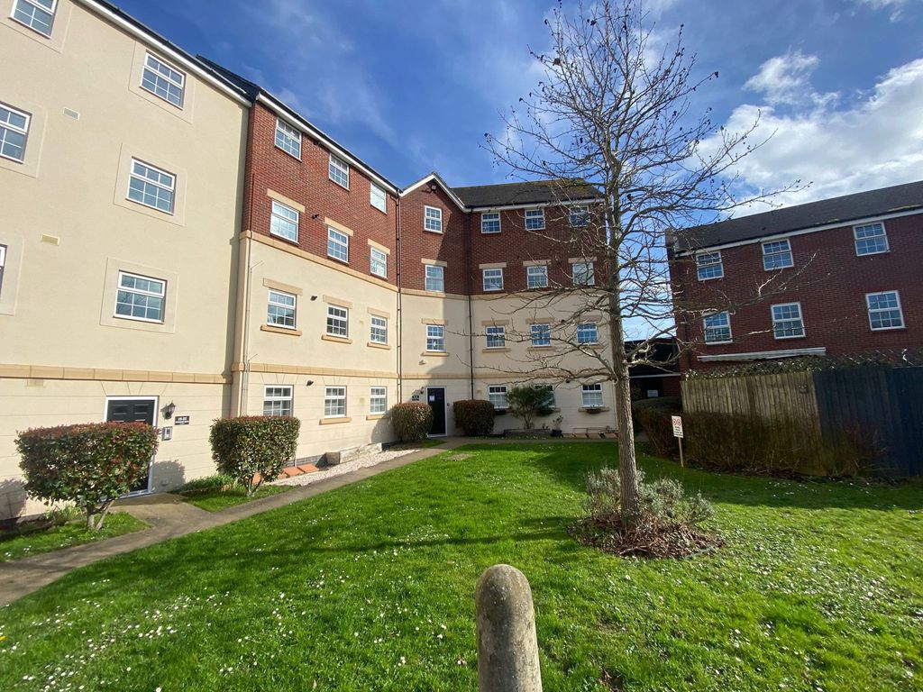 Property photo 1 of 9